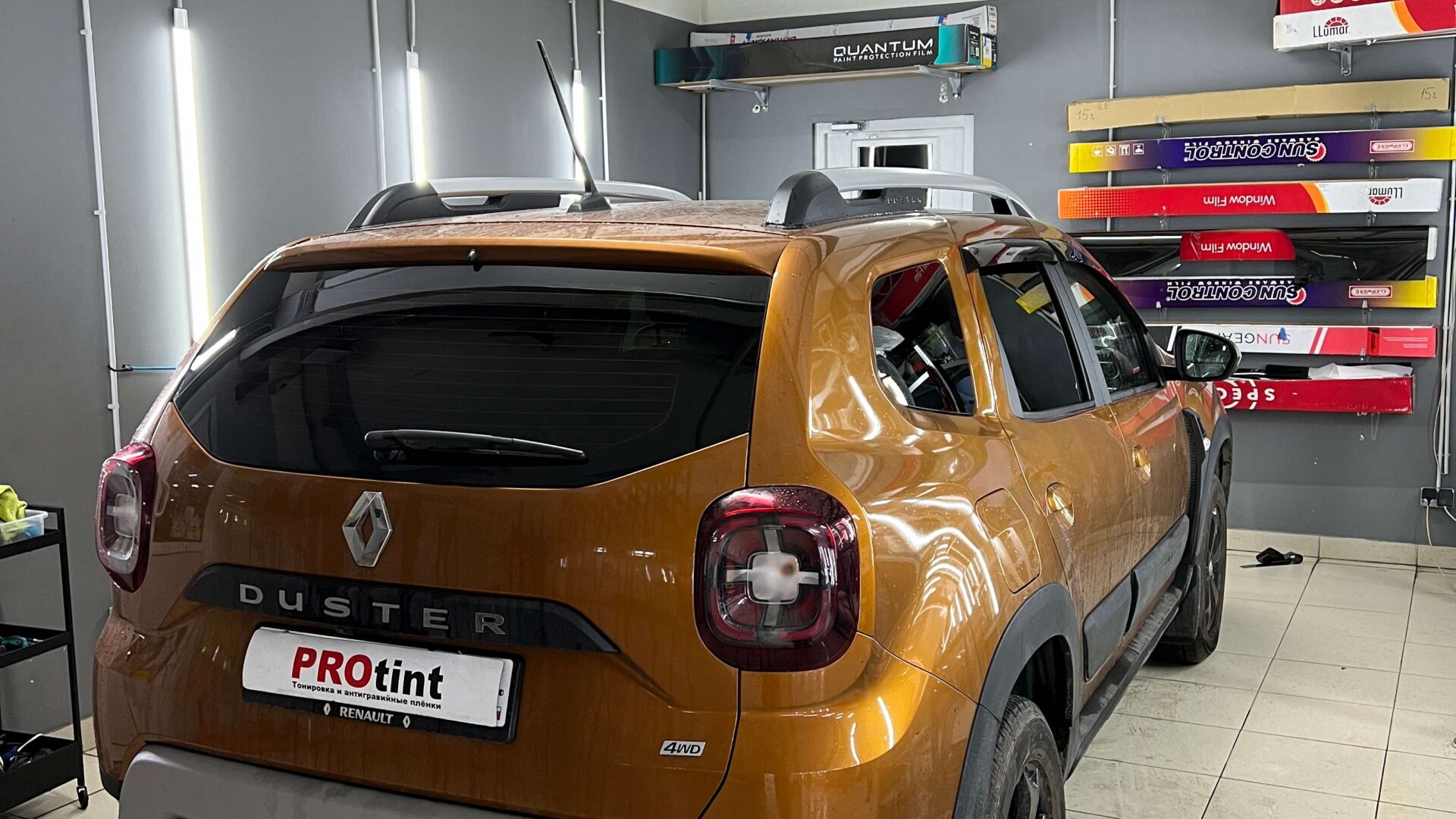 Тонировка задней полусферы Renault Duster — плёнка Sun Control 5% — Тонировка стёкол автомобиля | ProTint СПб